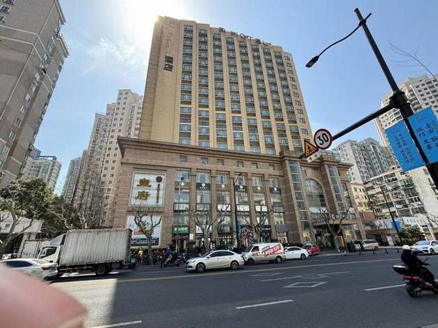 从“2627亿买下”到大型工厂 房地产信息咨询视角下的资产逻辑转型